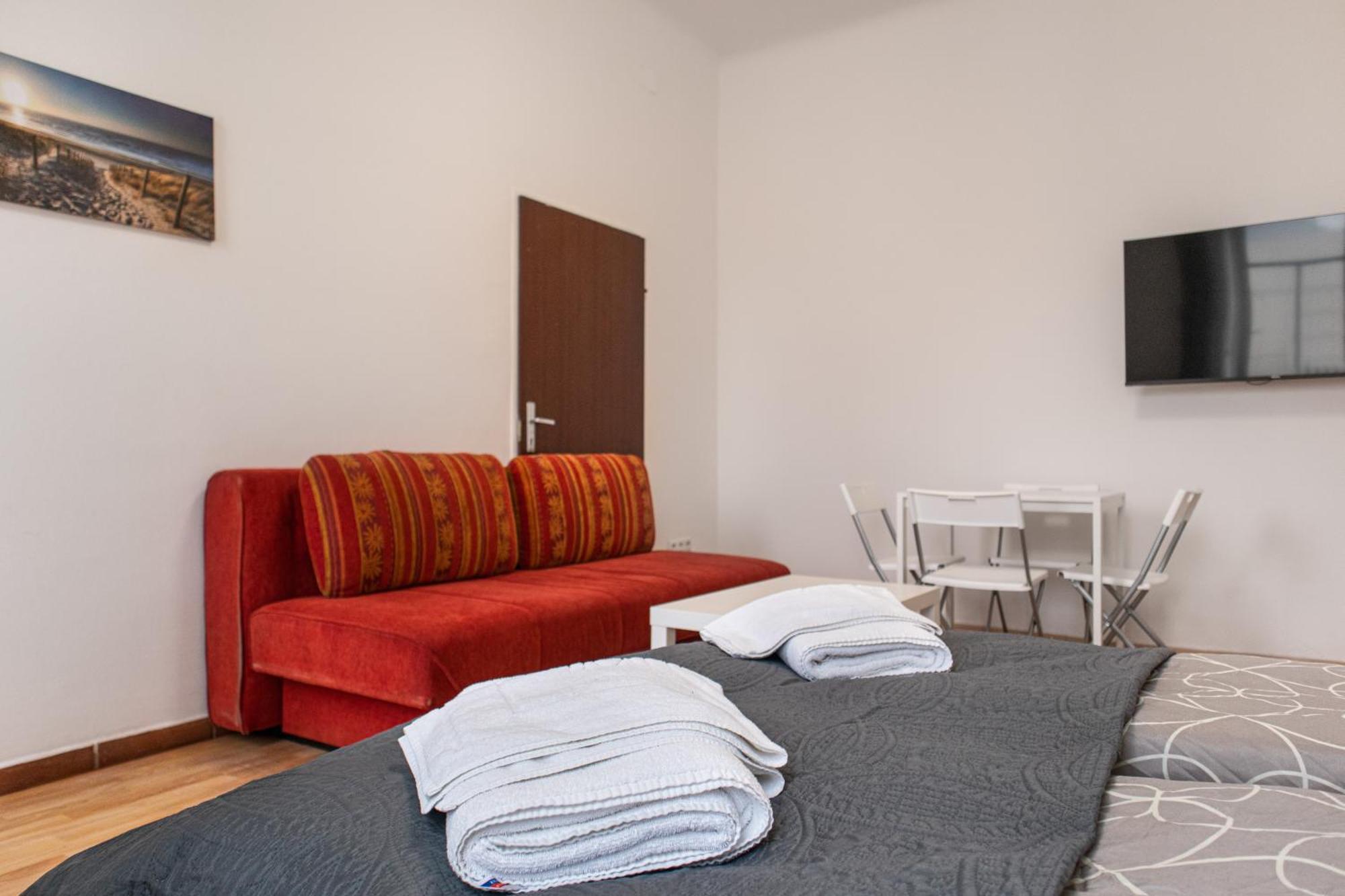 Homelike 2Br Apt. @Millenium Tower/Danube River Wina Bagian luar foto